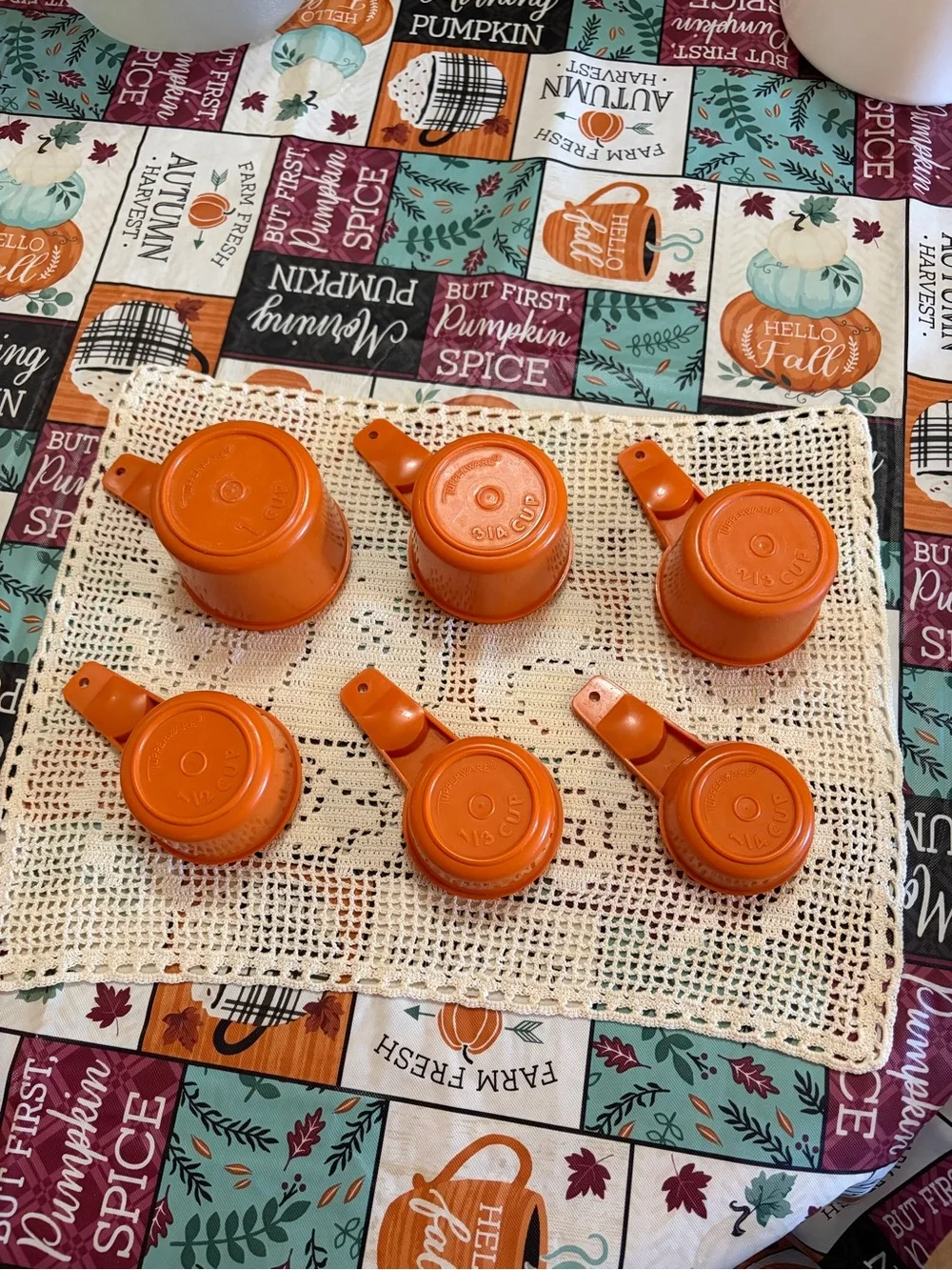 Tupperware piece vintage